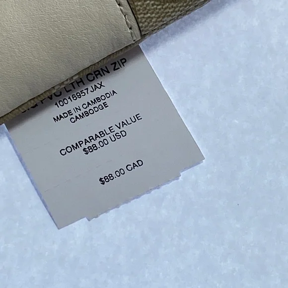 Coach Wristlet Corner Zip  In Signature Canvas - Picture 4 of 10